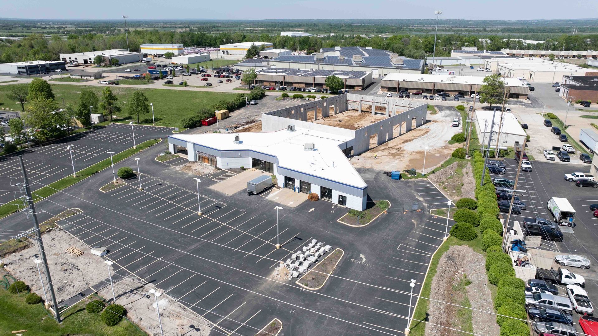 B Street Collision Center, St. Peters